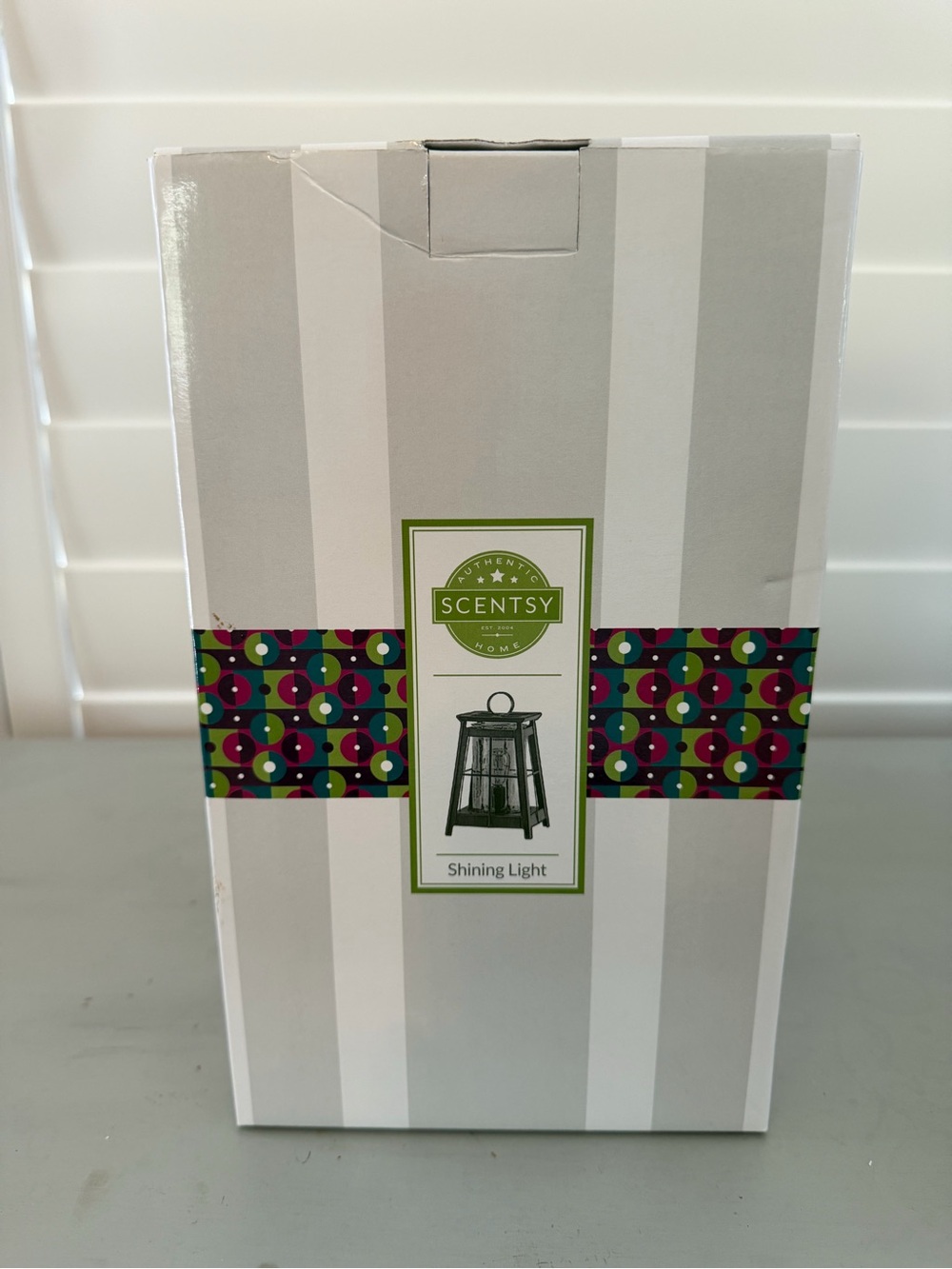 Scentsy Shining Light Lantern - White and Gray with Multicolor Accent